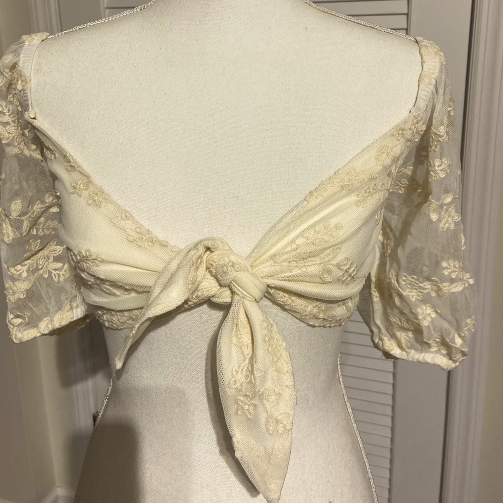 Lace Front tie wrap crop top